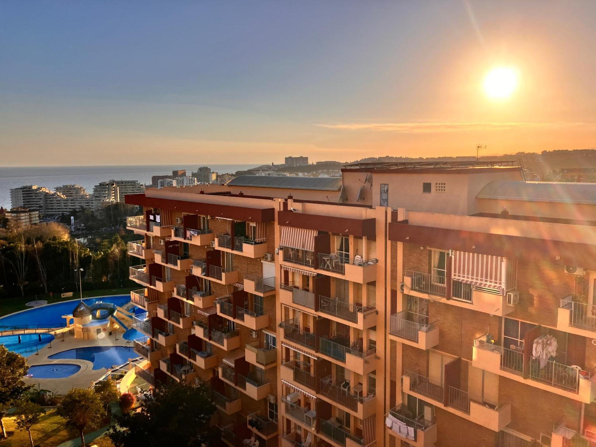 Bythewave Apartments Benalmádena Esterno foto